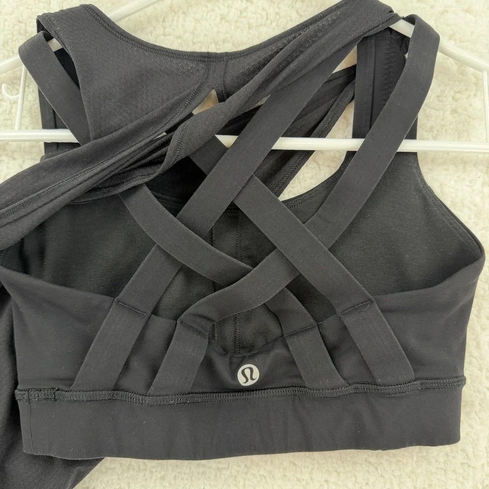 Lululemon Tank Top Womens‎ Medium Black Built In Bra Strappy Back Yoga Athletic